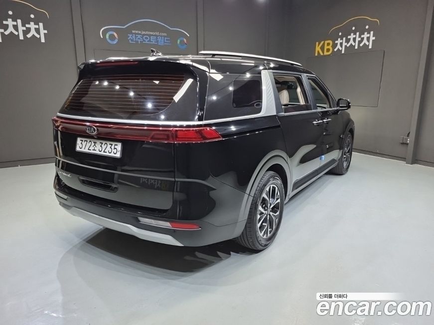 Kia Canival 2021