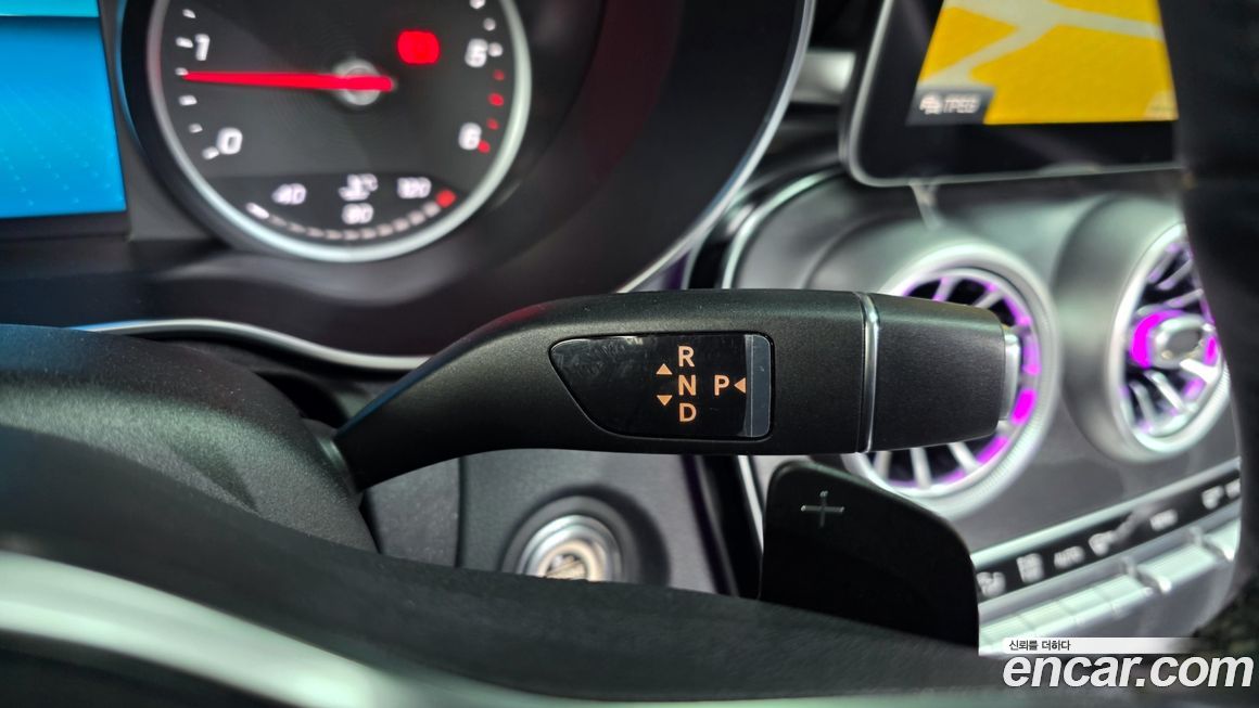 Mercedes-Benz C-Class 2019