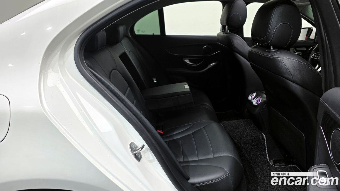 Mercedes-Benz C-Class 2019