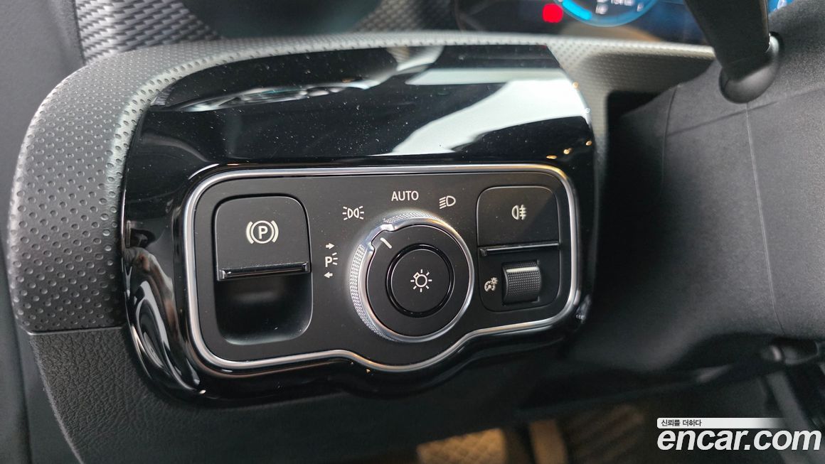 Mercedes-Benz A-Class 2021