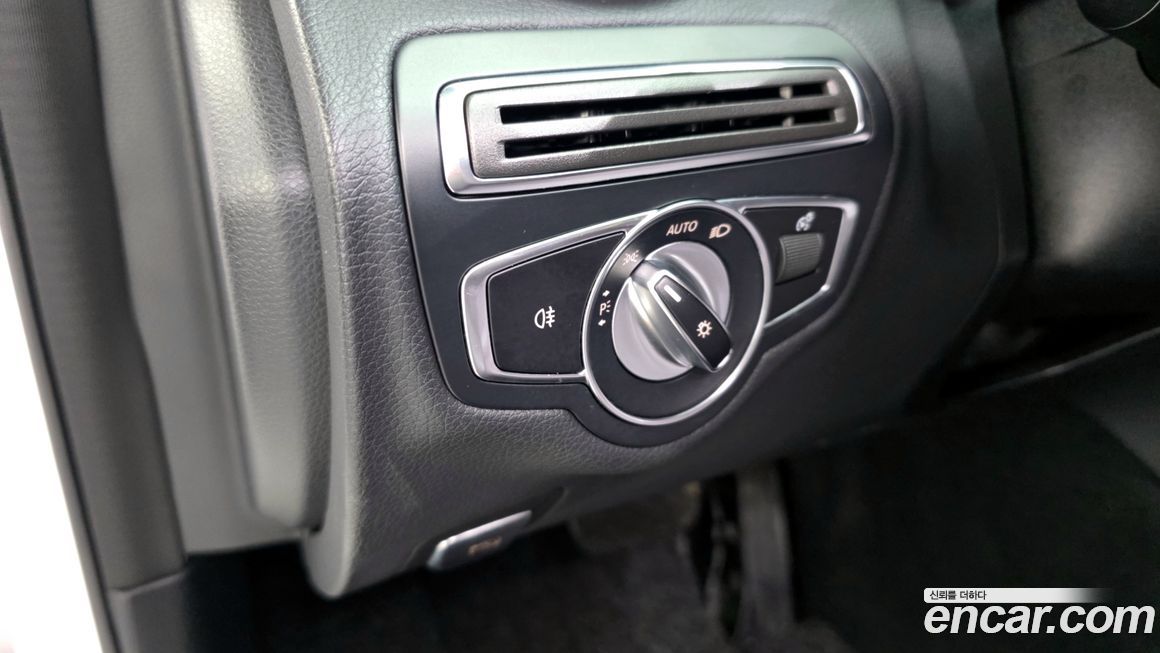 Mercedes-Benz C-Class 2019