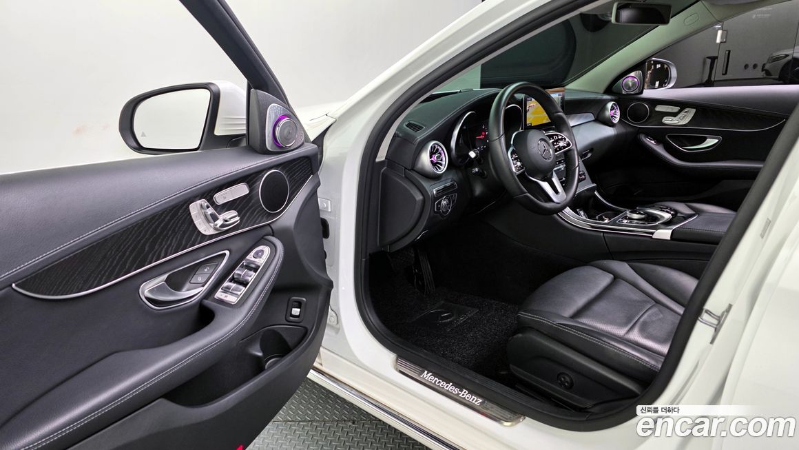 Mercedes-Benz C-Class 2019