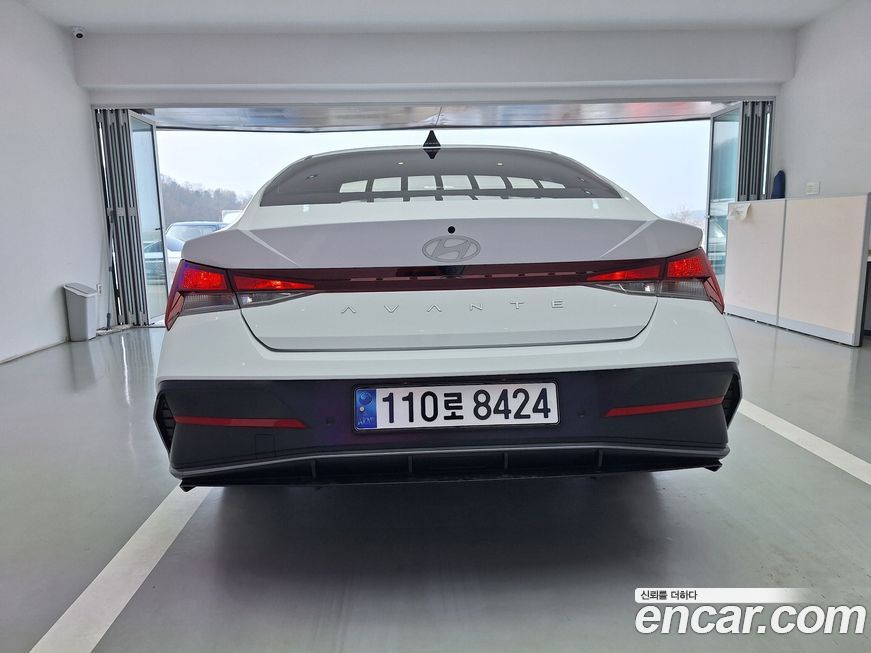 Hyundai AVANTE 2024