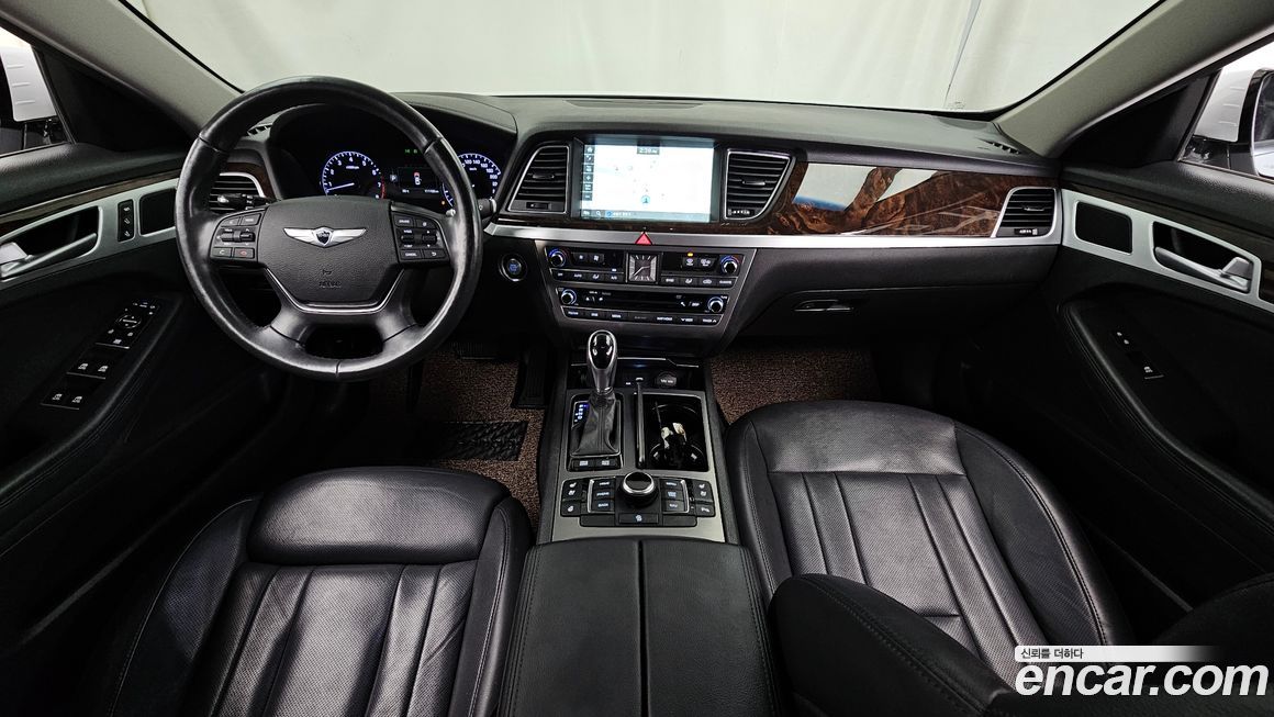 Hyundai Genesis 2015