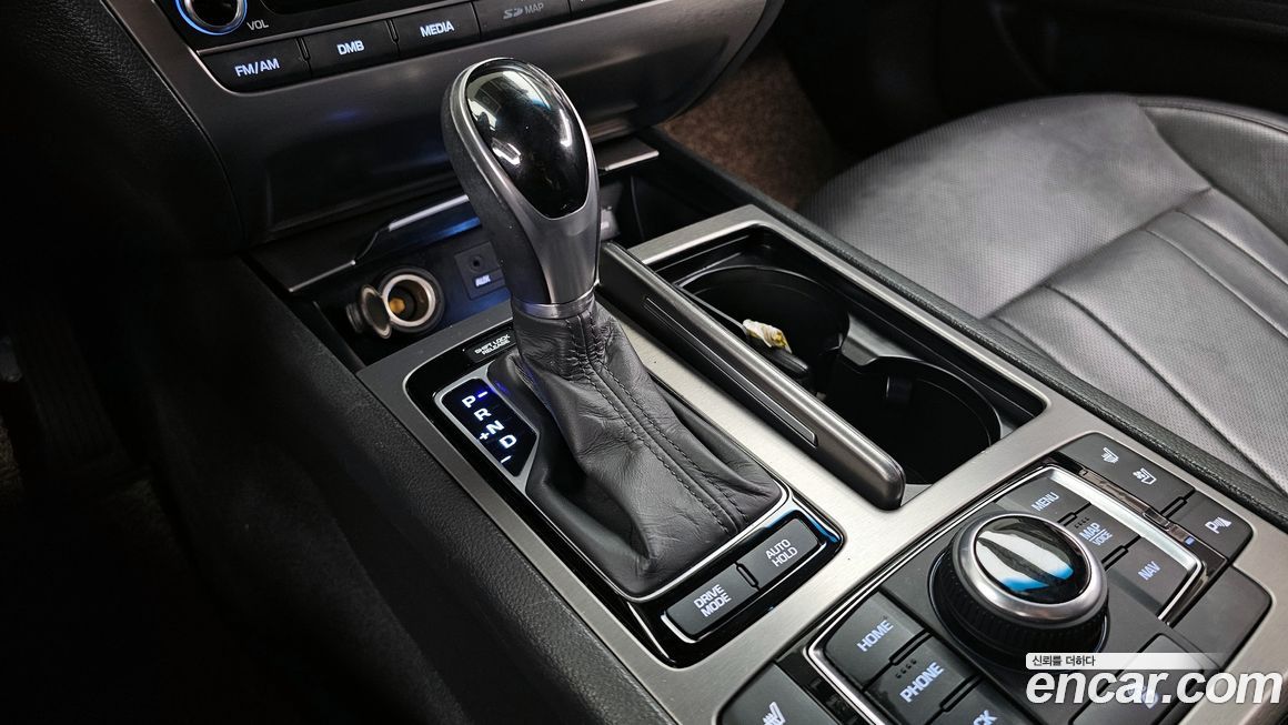 Hyundai Genesis 2015