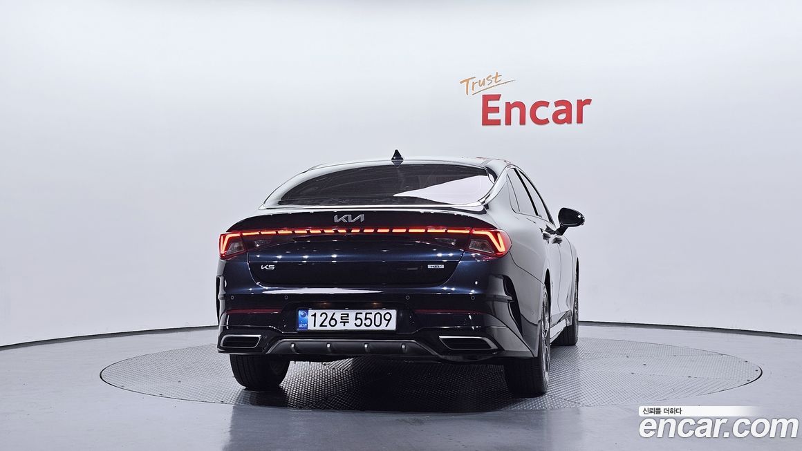 Kia K5 2023