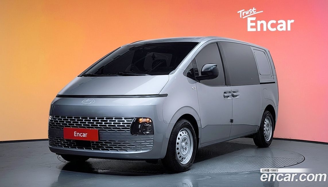 Hyundai Staria 2025