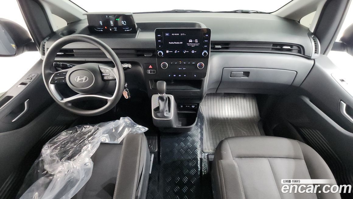 Hyundai Staria 2025