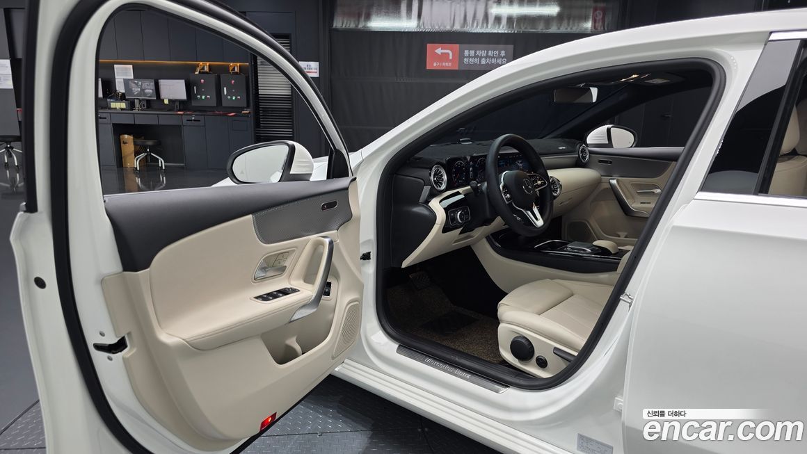 Mercedes-Benz A-Class 2022