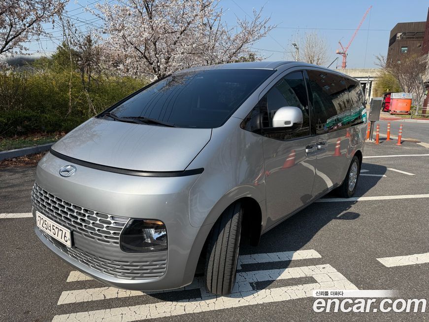 Hyundai Staria 2022