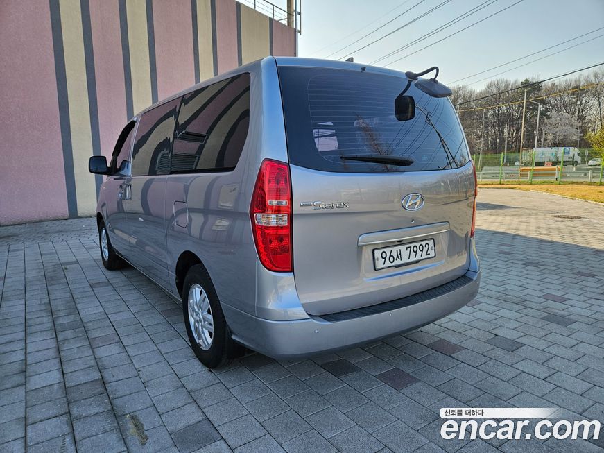 Hyundai Starex 2021