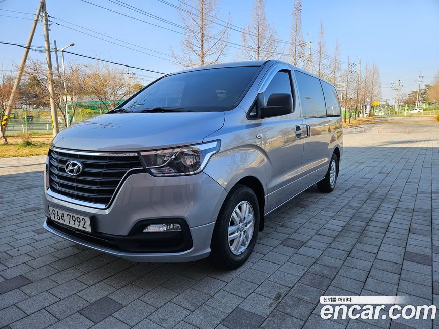 Hyundai Starex 2021