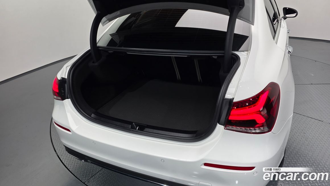 Mercedes-Benz A-Class 2022