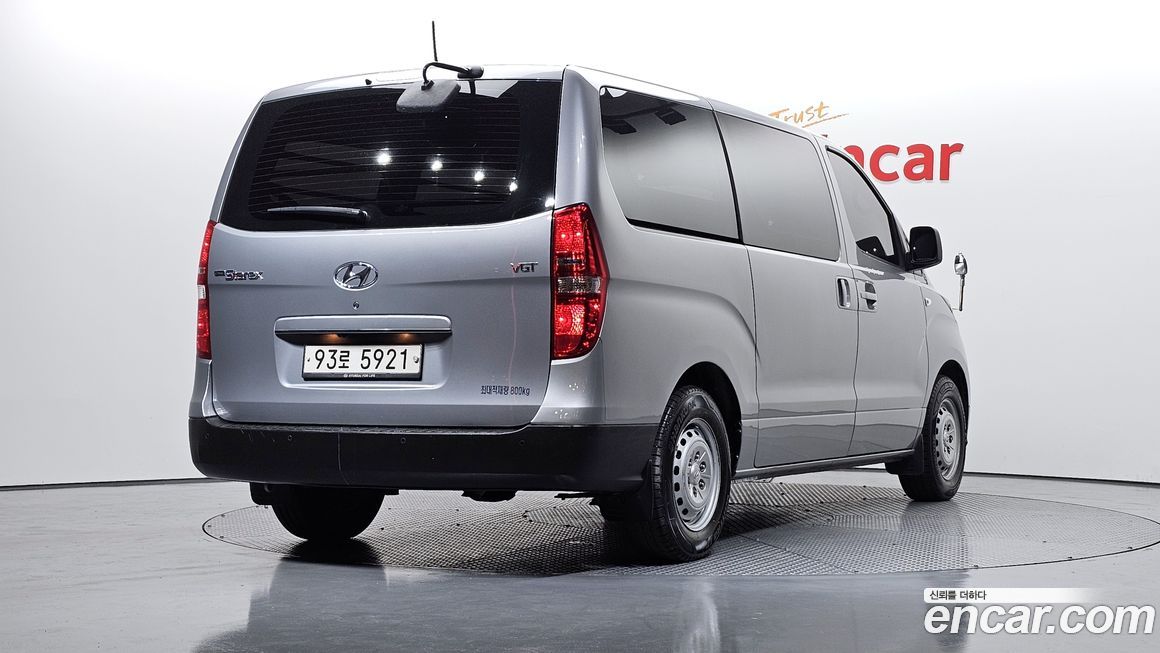 Hyundai Starex 2021