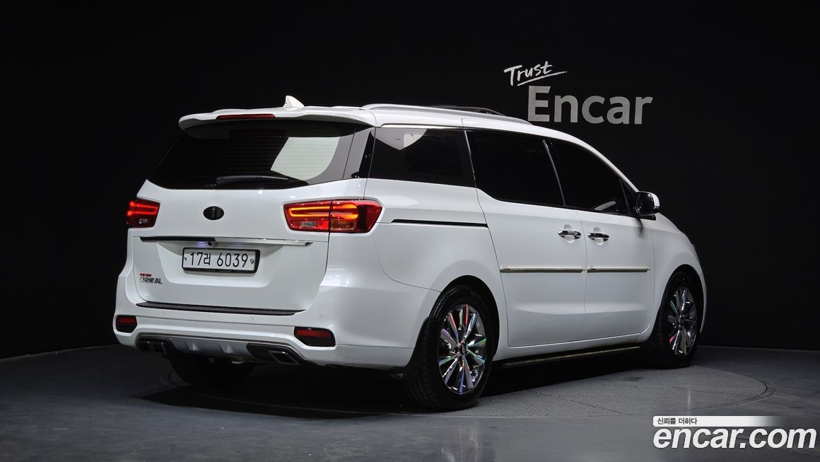 Kia Canival 2019