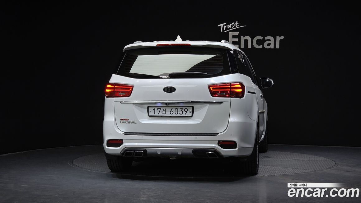 Kia Canival 2019