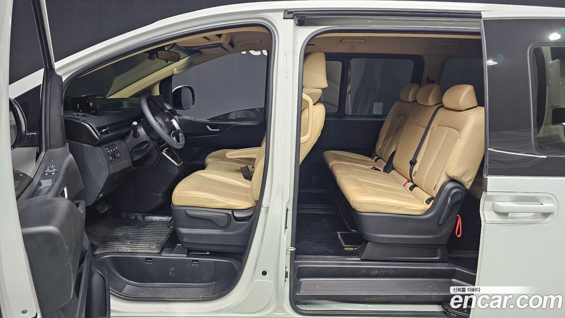 Hyundai Staria 2023