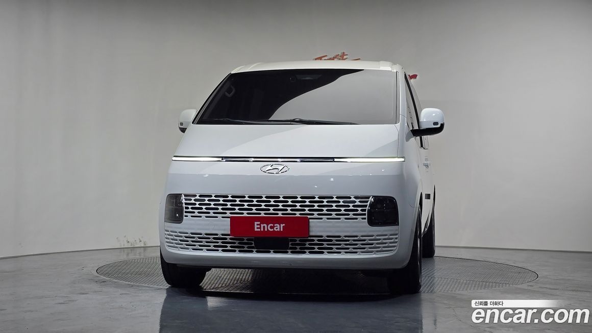 Hyundai Staria 2022