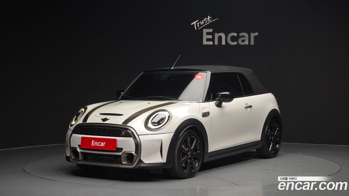 Mini Cooper Convertible 2024