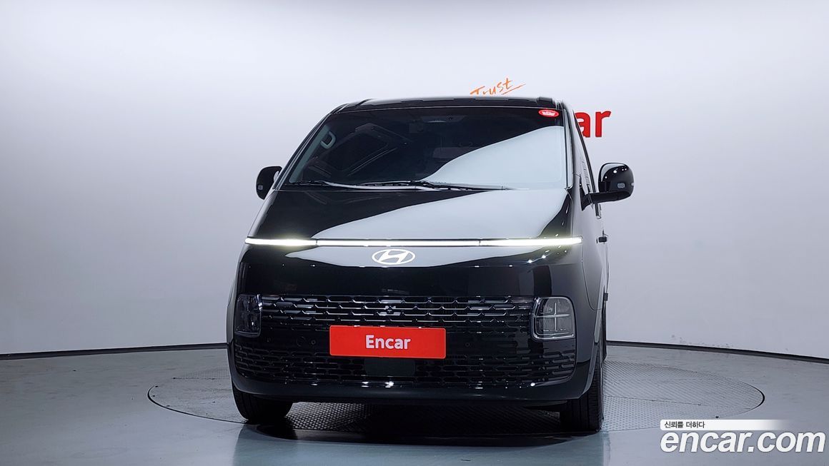 Hyundai Staria 2025