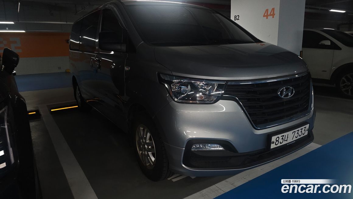 Hyundai Starex 2021