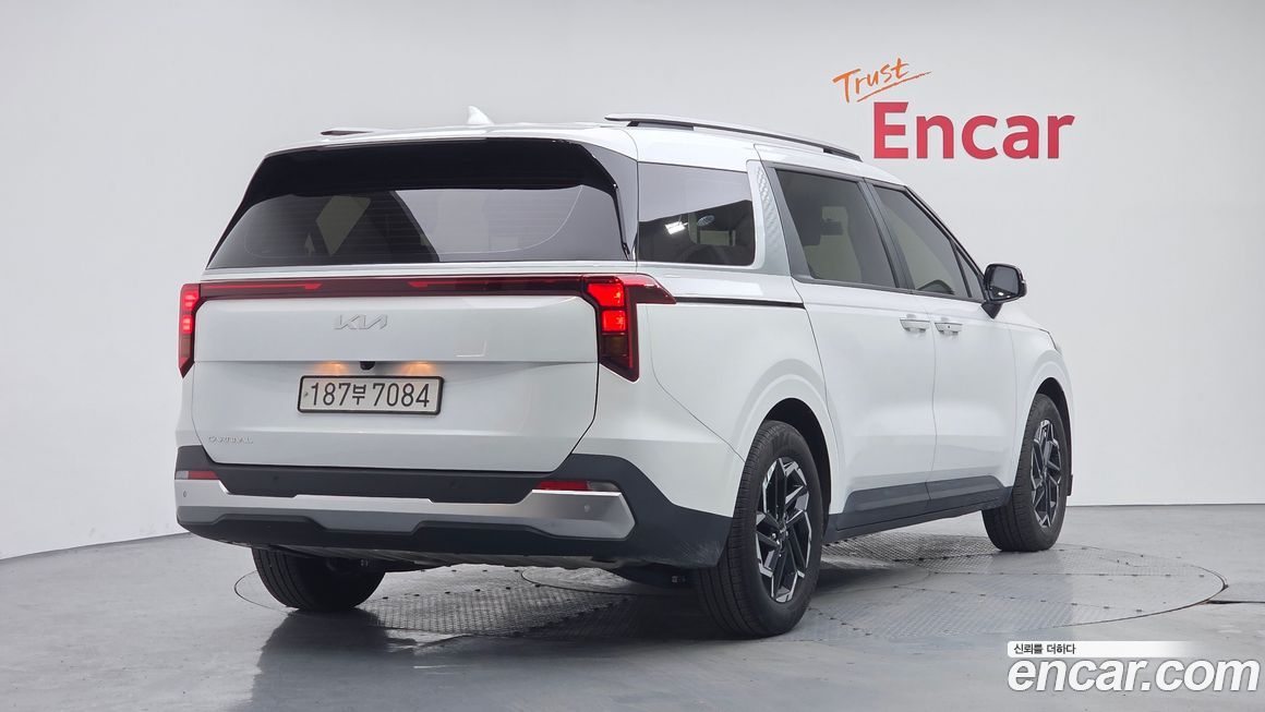 Kia Canival 2024