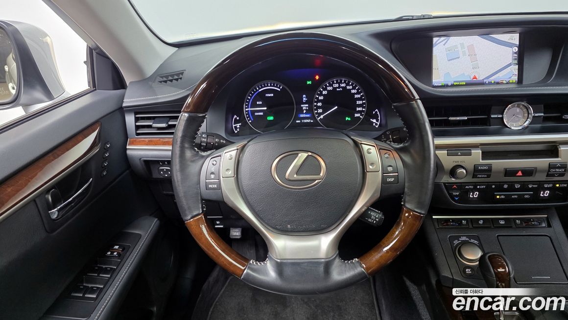 Lexus ES 2015