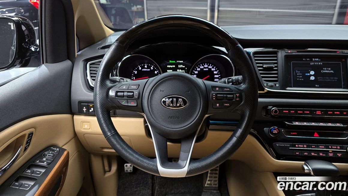 Kia Canival 2018