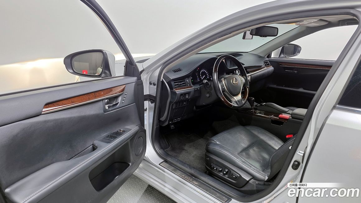 Lexus ES 2015