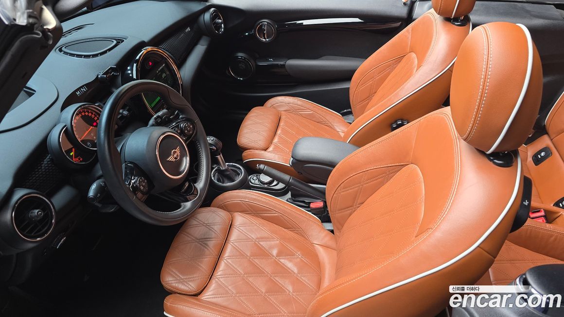 Mini Cooper Convertible 2019