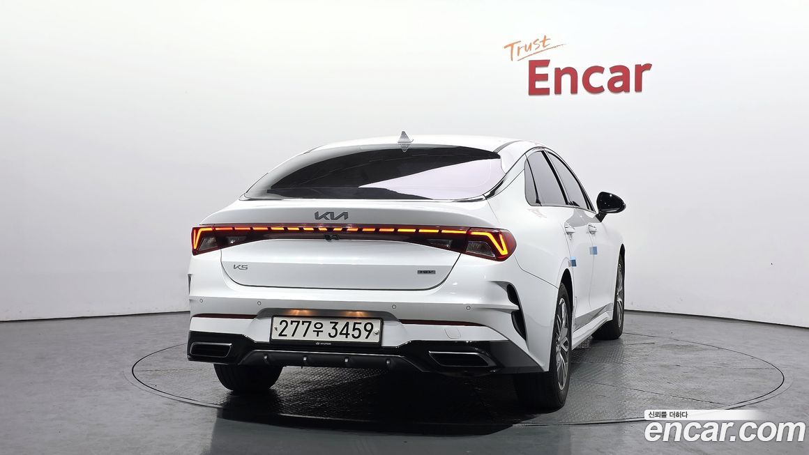 Kia K5 2023