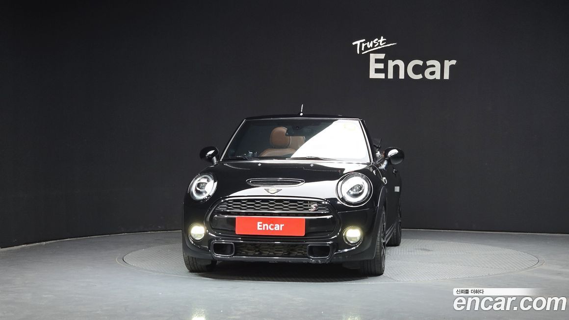 Mini Cooper Convertible 2019