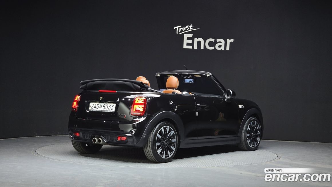 Mini Cooper Convertible 2019