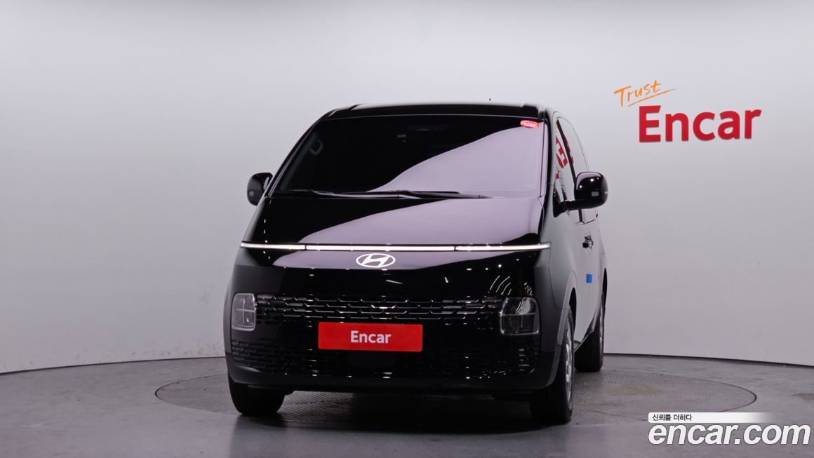 Hyundai Staria 2025