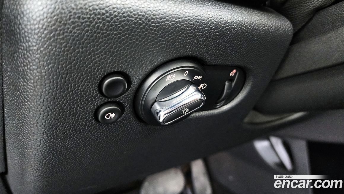 Mini Cooper Convertible 2024