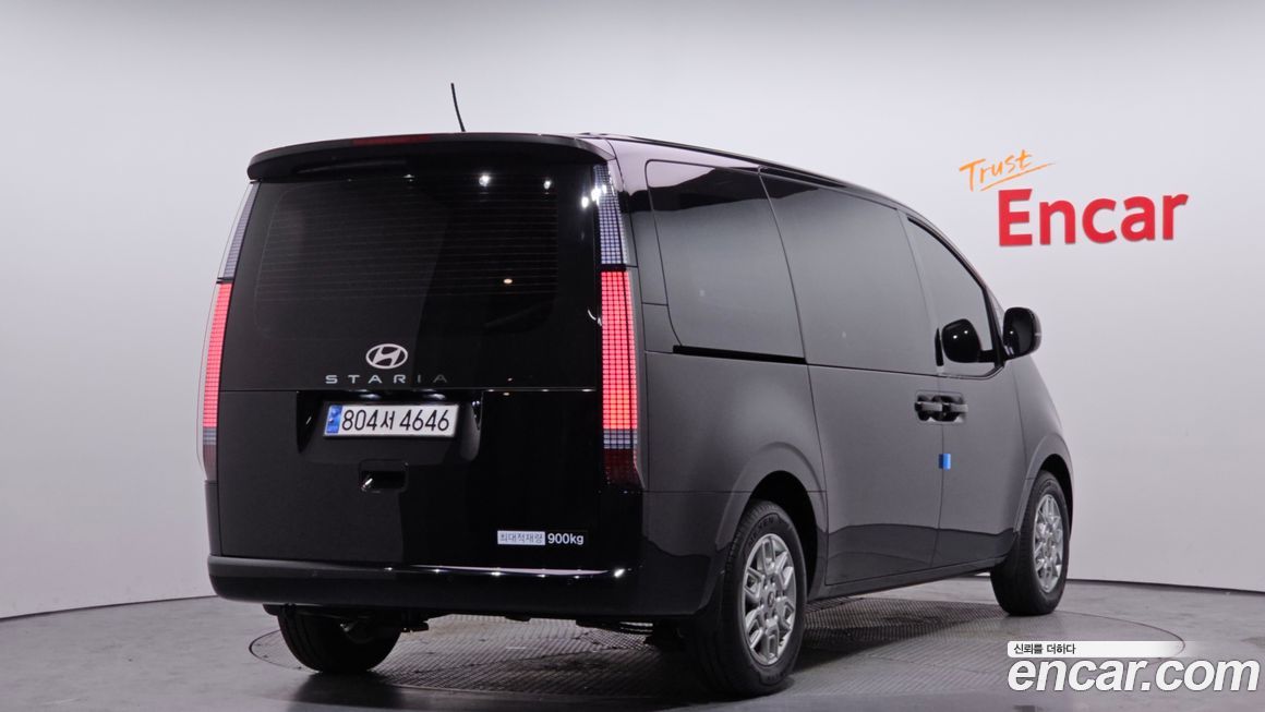 Hyundai Staria 2025
