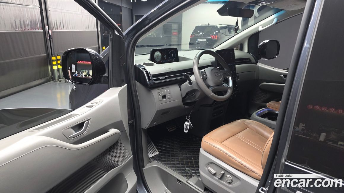 Hyundai Staria 2022