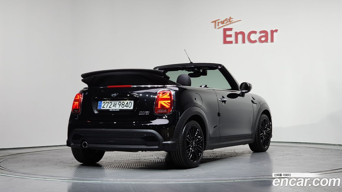 Mini Cooper Convertible 2024