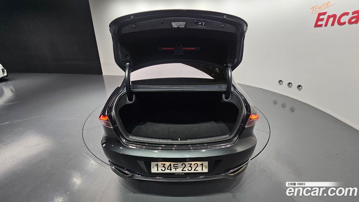 Hyundai Grandeur 2020