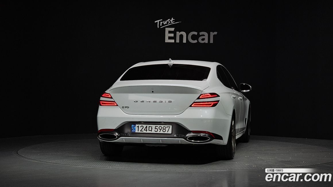 Genesis G70 2024