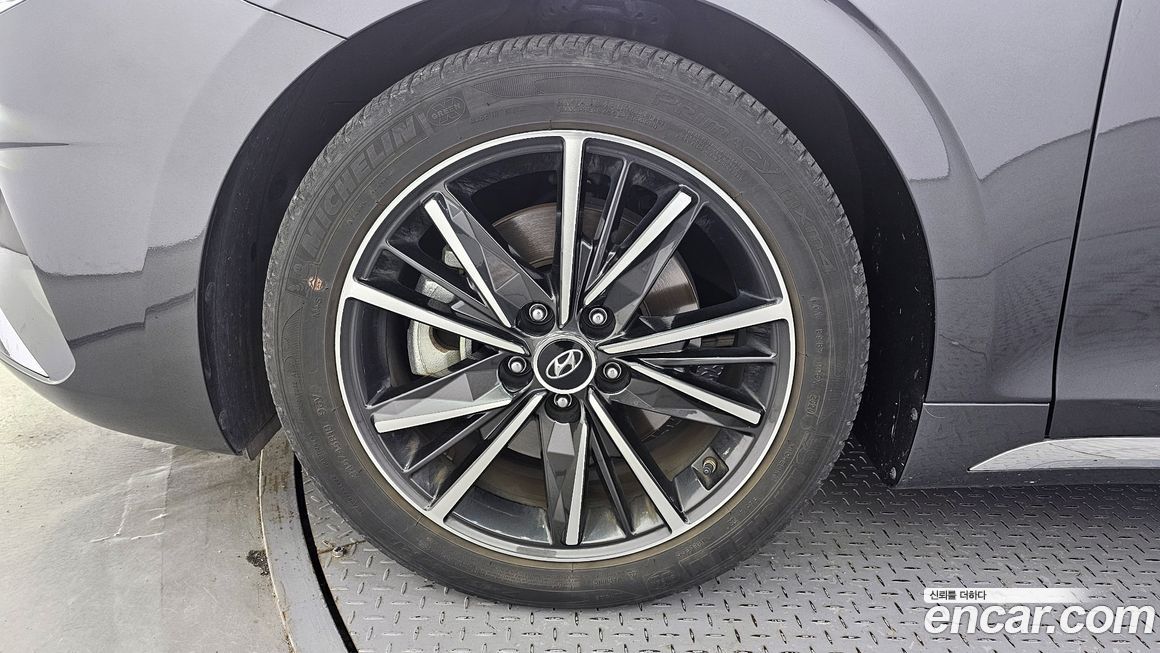 Hyundai Grandeur 2020