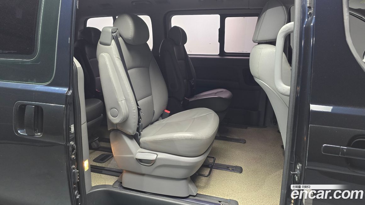Hyundai Starex 2019