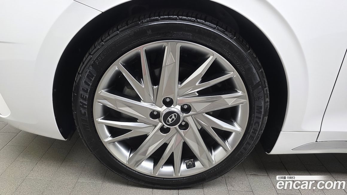 Hyundai Grandeur 2020