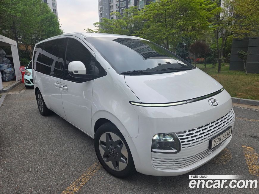 Hyundai Staria 2022