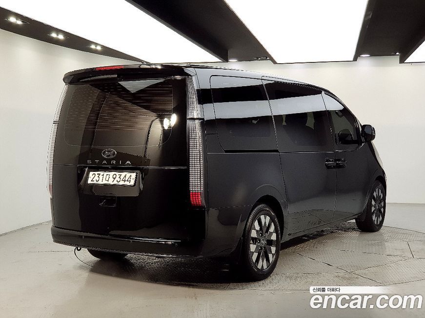 Hyundai Staria 2023