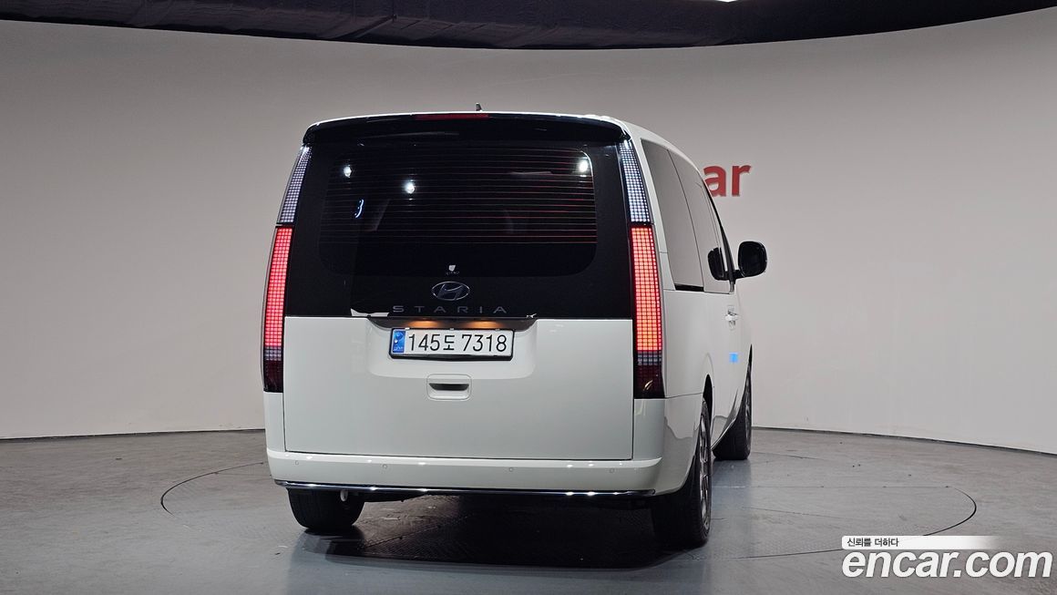 Hyundai Staria 2025