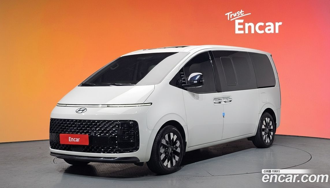 Hyundai Staria 2025