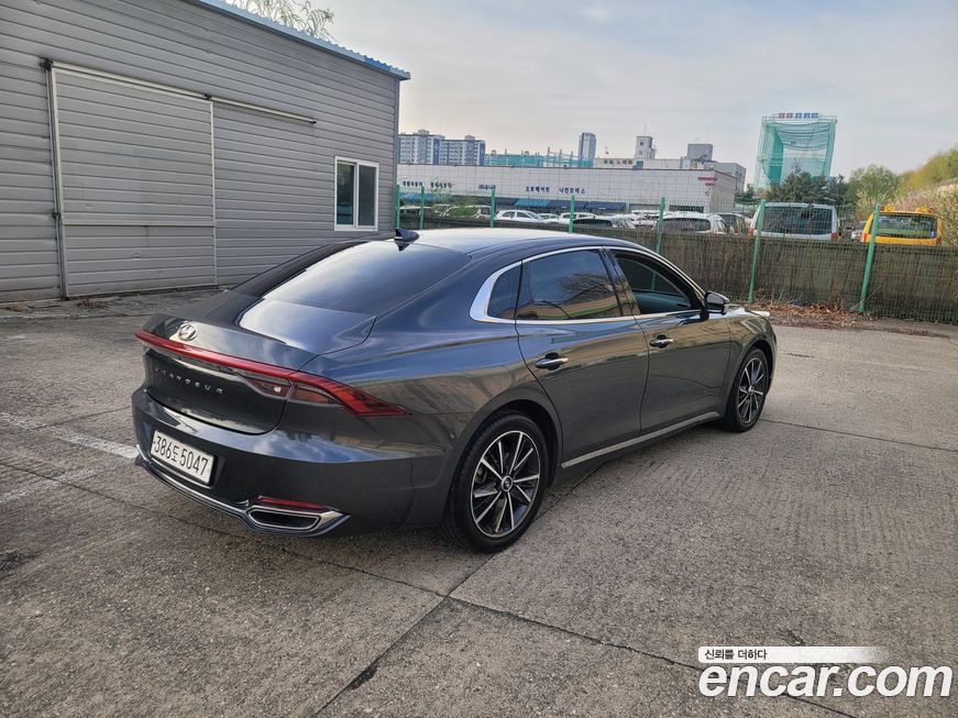 Hyundai Grandeur 2022