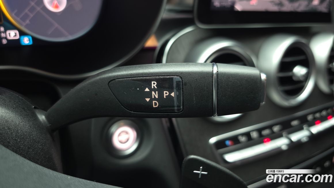 Mercedes-Benz C-Class 2021