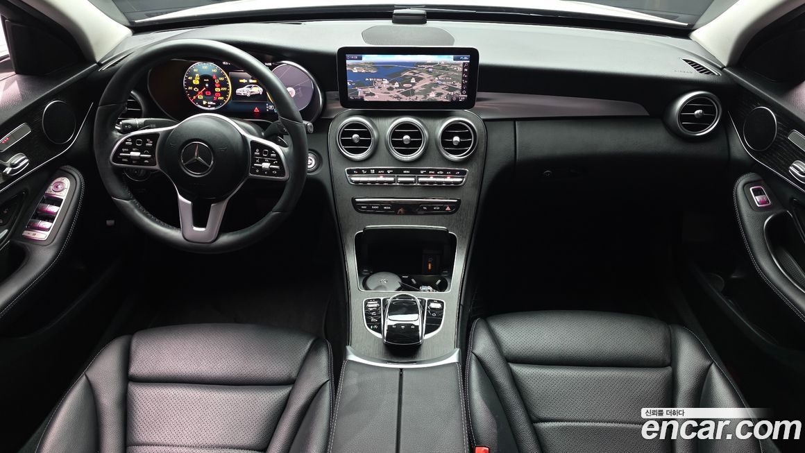 Mercedes-Benz C-Class 2021